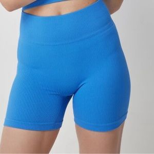 ribbed gym shorts
